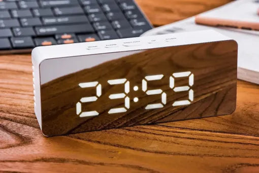 Digital väckarklocka Smart Spegel Skrivbord Nattlampa