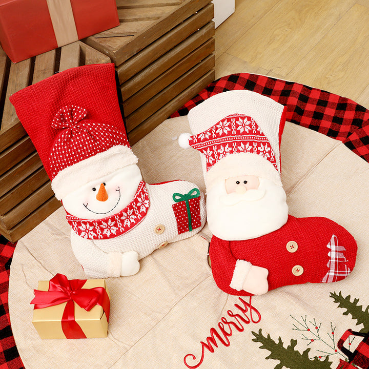 Stickad julstrumpa med tomte