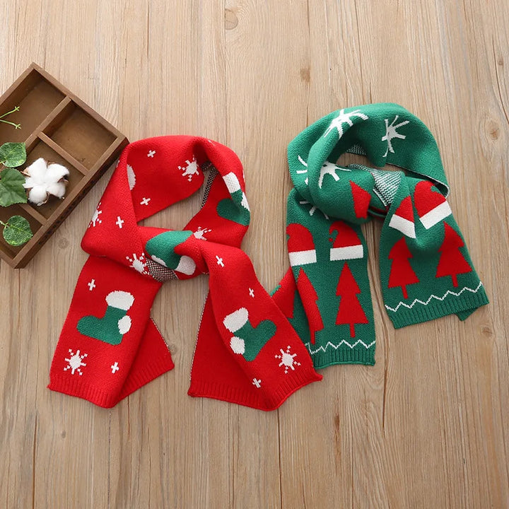 Söt julstickad scarf för barn vinter