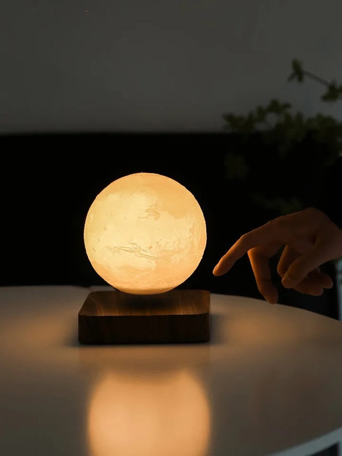 Flytande Månlampa