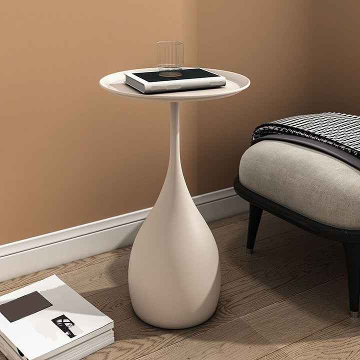 Medeltida Sido Bord I Modern Stil