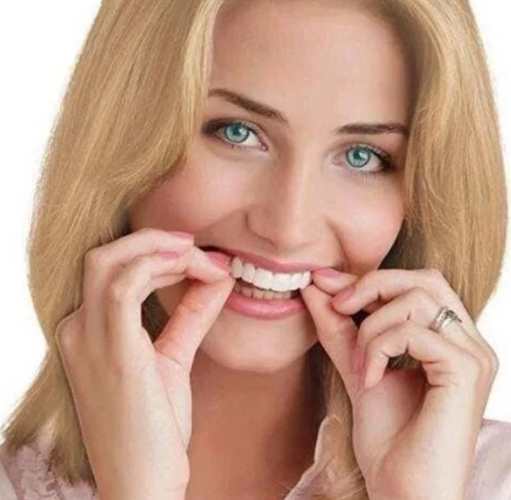 Justerbara Snap-On Tandproteser