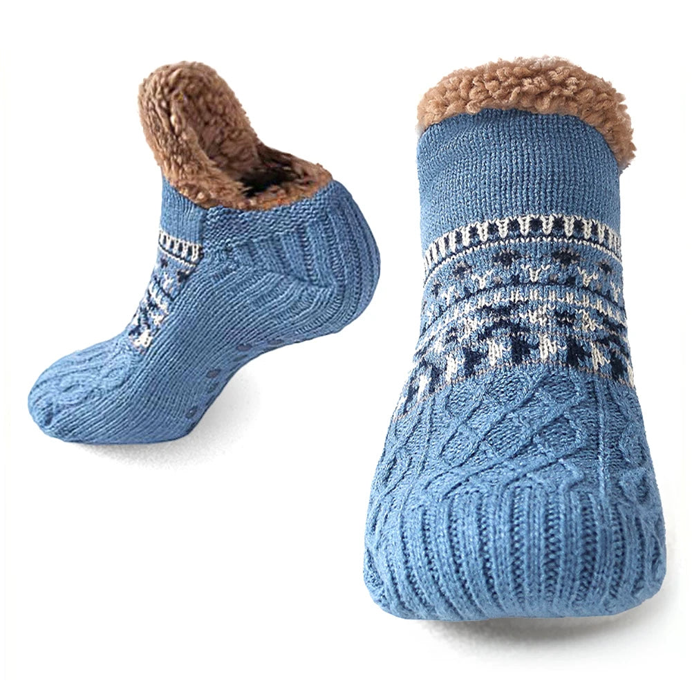 Stickade Toffelsockor med Fleecefoder