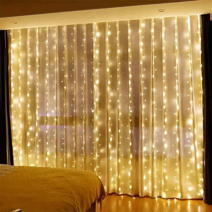 Gardinslingor med LED-ljus