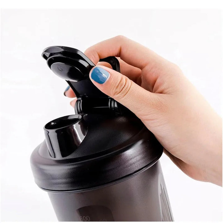 600ml läckagesäker proteinshakerflaska med blandboll