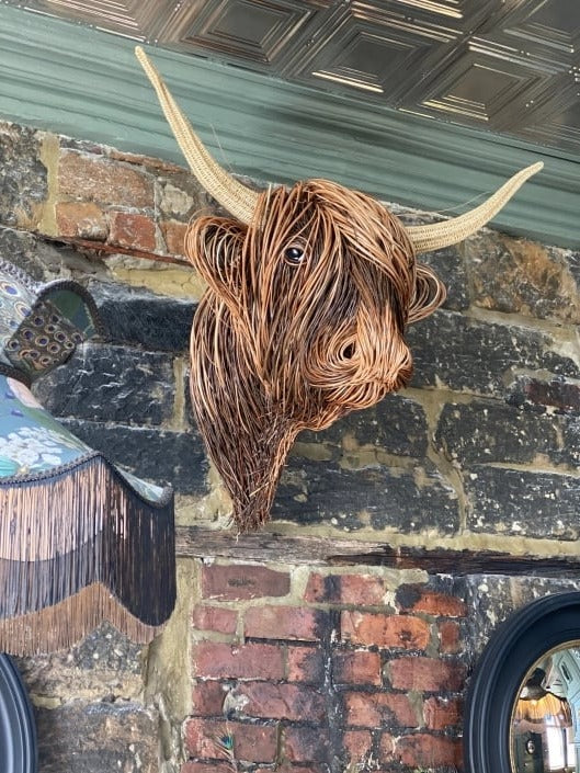 Väggmonterad Ko Skulptur