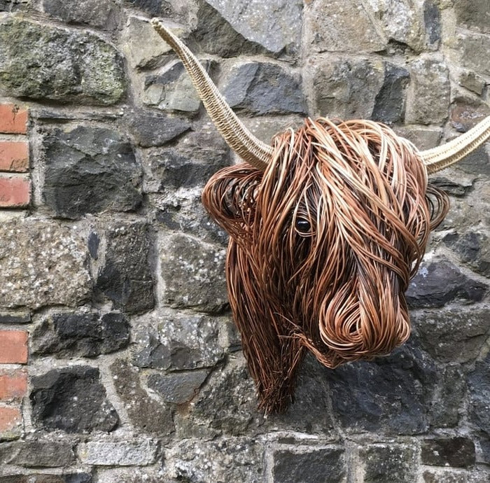 Väggmonterad Ko Skulptur
