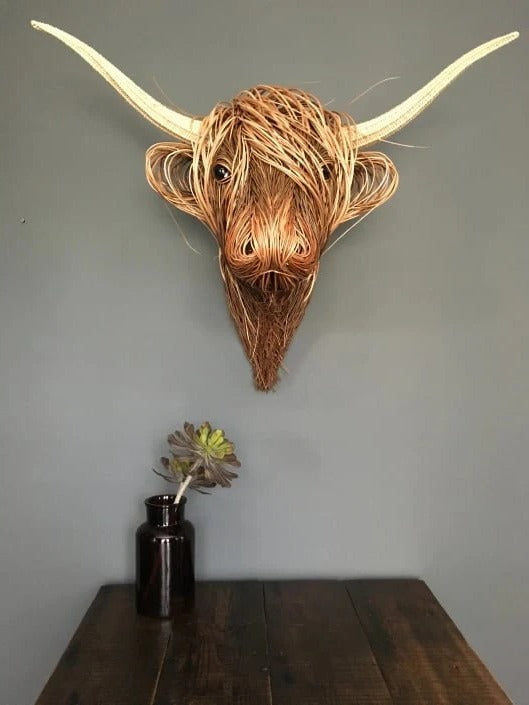 Väggmonterad Ko Skulptur