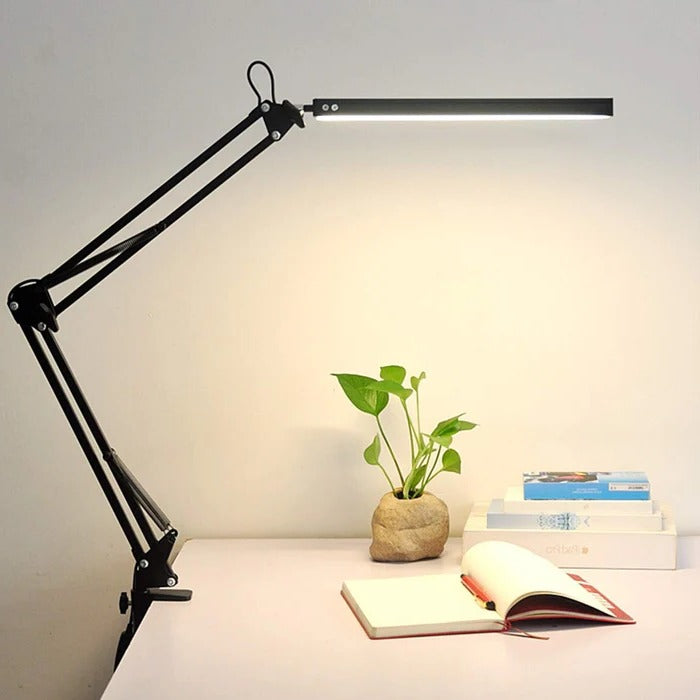 LED Skrivbordslampa med Klämma
