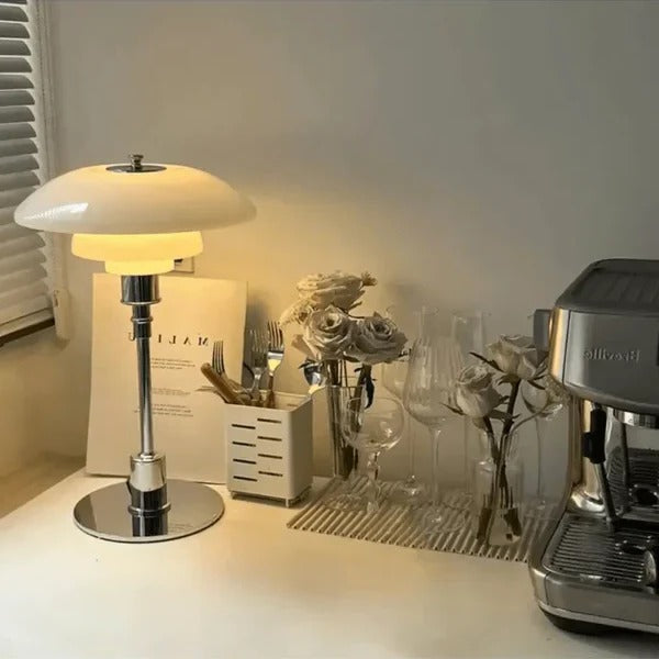 Skandinavisk LED Bordslampa