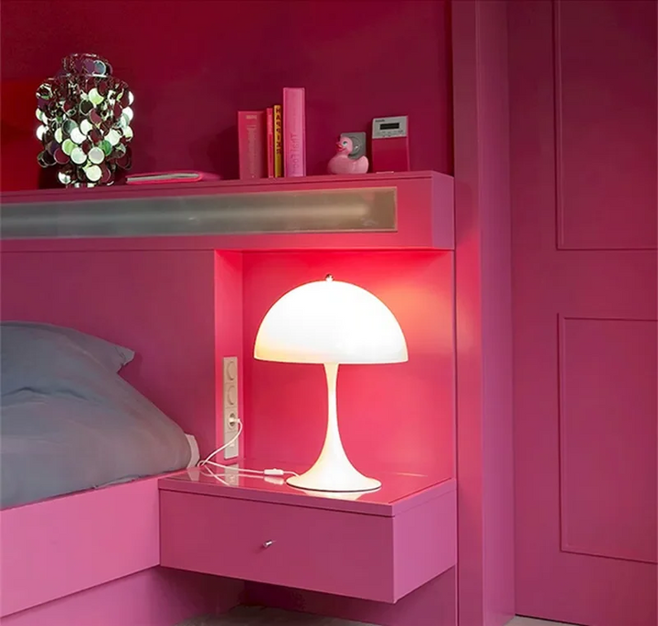 Retro Dansk Bordslampa - Ikonisk Svampdesign för Moderna Utrymmen